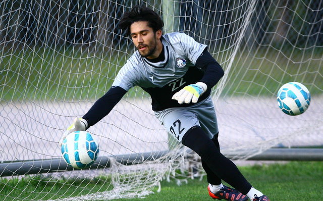 حسین حسینی استقلال را ترک می‌کند