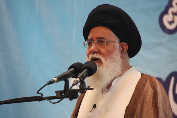 هشدار علم الهدی درباره تهاجم اقتصادی دشمن