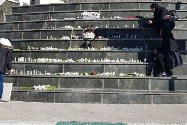 مراسم یادبود جانباختگان واحد علوم و تحقیقات برگزار شد مراسم یادبود جانباختگان واحد علوم و تحقیقات برگزار شد