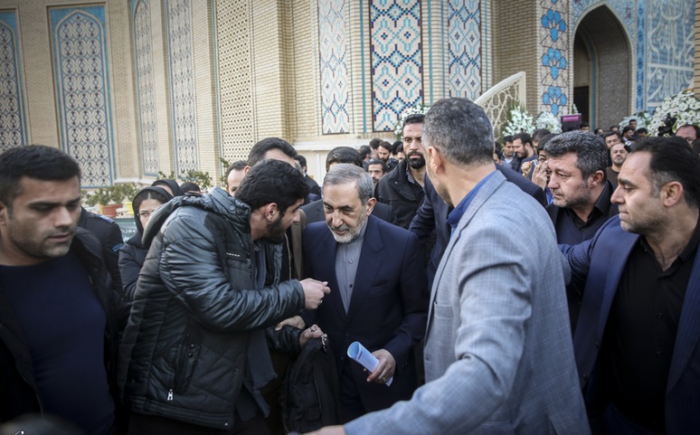 تعداد عجیب محافظان ولایتی در مراسم ختم+عکس