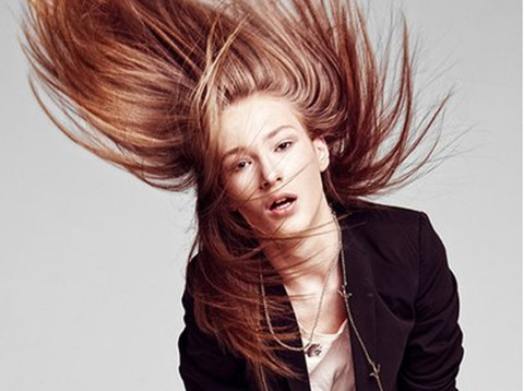 موفق‌ترین مدلینگ زن که یک مرد است!