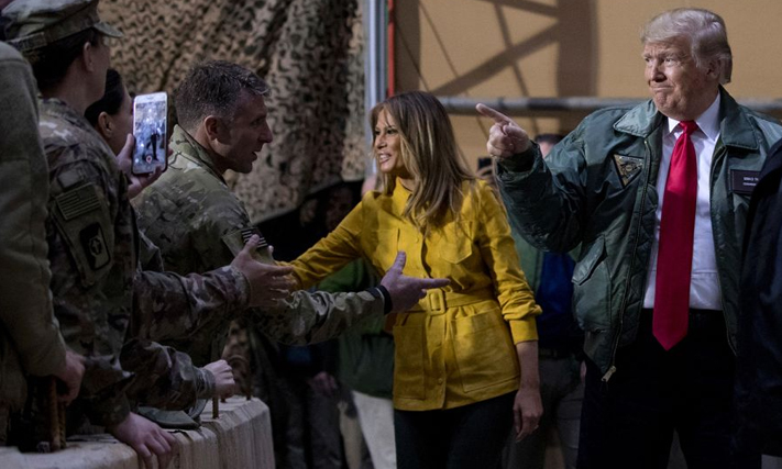 ترکیب دوربین‌های خانگی و شبکه‌های اجتماعی، بلای جان عملیات‌های محرمانه/ سفر مخفیانه ترامپ به عراق چگونه رسانه‌ای شد؟