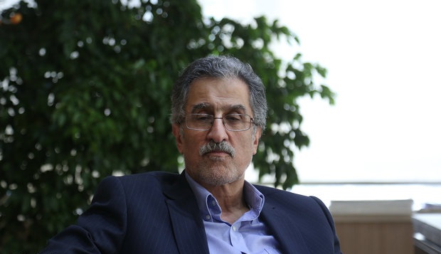 قیمت بنزین ۵ هزار تومان شود/ پرداخت مابهالتفاوت در قالب یارانه قیمت بنزین ۵ هزار تومان شود/ پرداخت مابهالتفاوت در قالب یارانه