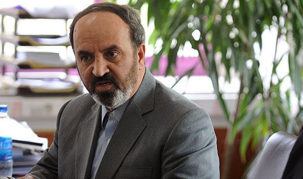 چرا رئیس دفتر وزیر باید به قراب بگوید استعفا بده و برو؟