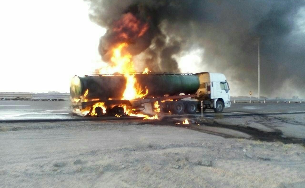 انفجار تانکر سوخت‌رسان طی تیراندازی در خرم‌آباد/ شهادت یک سرباز