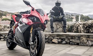 ورود خودرو و موتورسیکلت ورزشی به مناطق آزاد و ویژه مجاز شد