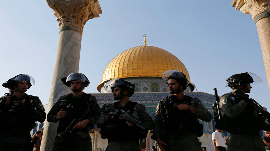 روسیه: قدس پایتخت اسرائیل نیست / سفارت خود را به این بیت المقدس منتقل نمیکنیم روسیه: قدس پایتخت اسرائیل نیست / سفارت خود را به این بیت المقدس منتقل نمیکنیم