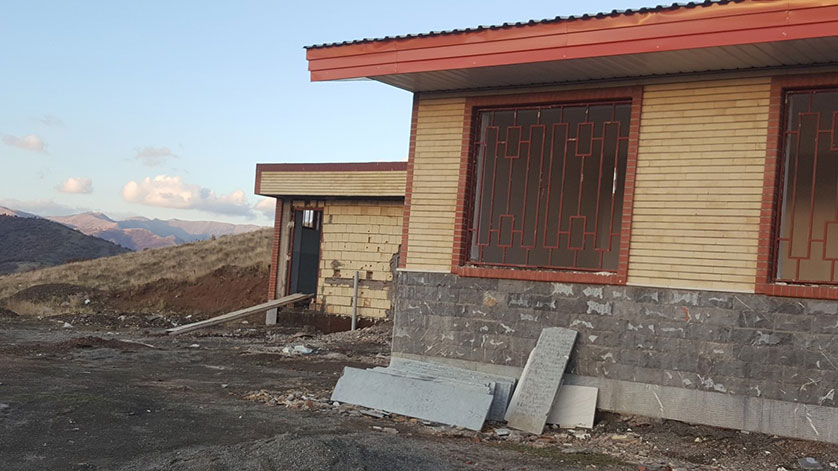 امضای تفاهمنامه ساخت مدارس شهدای بانک ملی ایران در کردستان