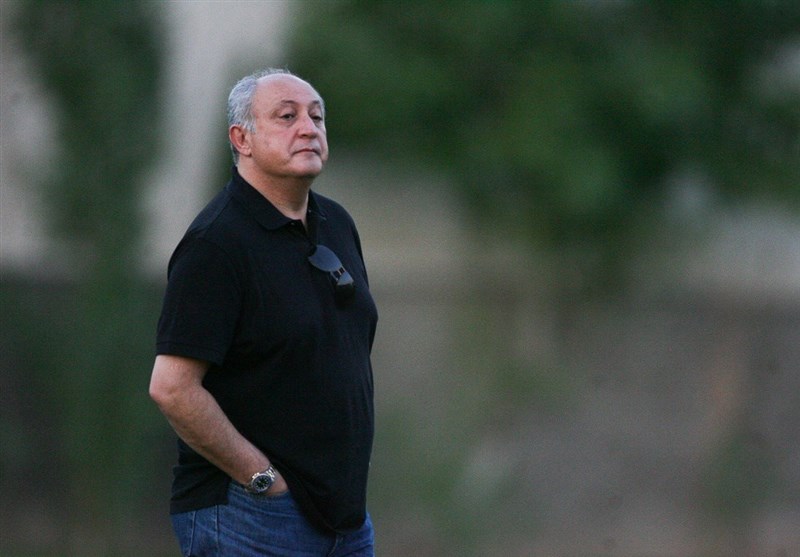 استقلال مانده با یک جیب خالی و یکسری بازیکن و مربی طلبکار استقلال مانده با یک جیب خالی و یکسری بازیکن و مربی طلبکار