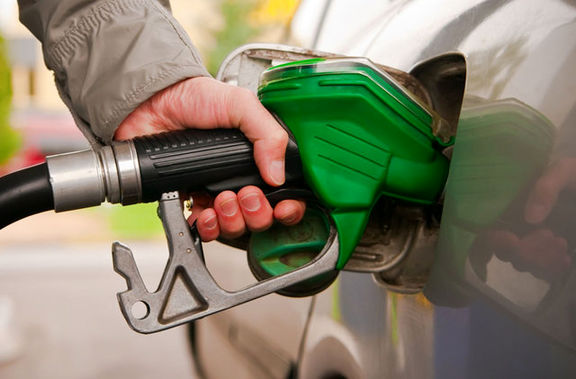 پیشنهاد اختصاص ماهانه ٢۴ لیتر بنزین به هر ایرانی در سال ٩٨