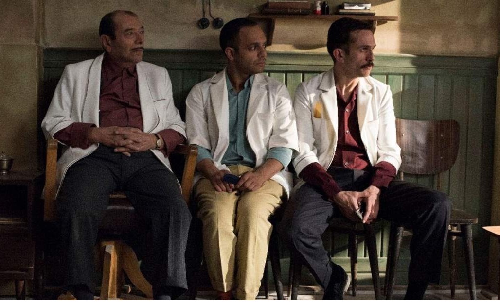 مسخره باز مسخره باز