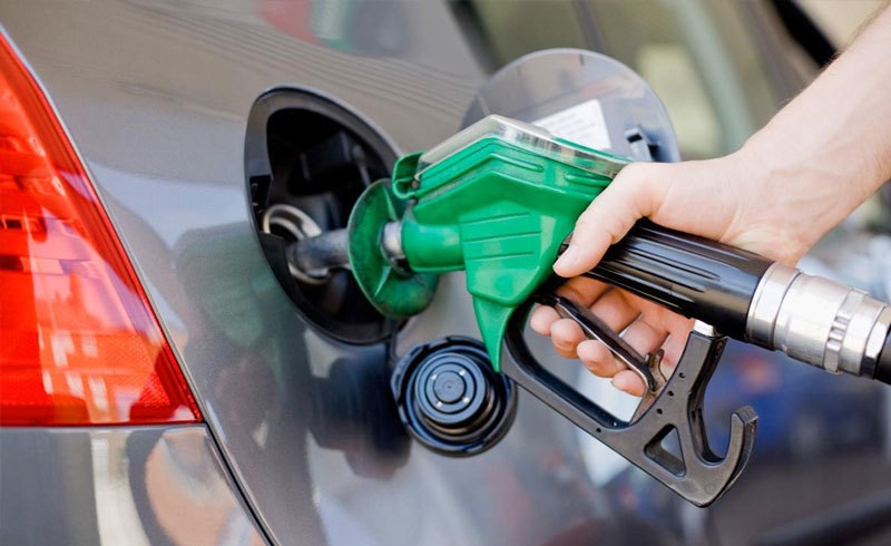 مردم کمفروشی پمپبنزینها را گزارش دهند مردم کمفروشی پمپبنزینها را گزارش دهند