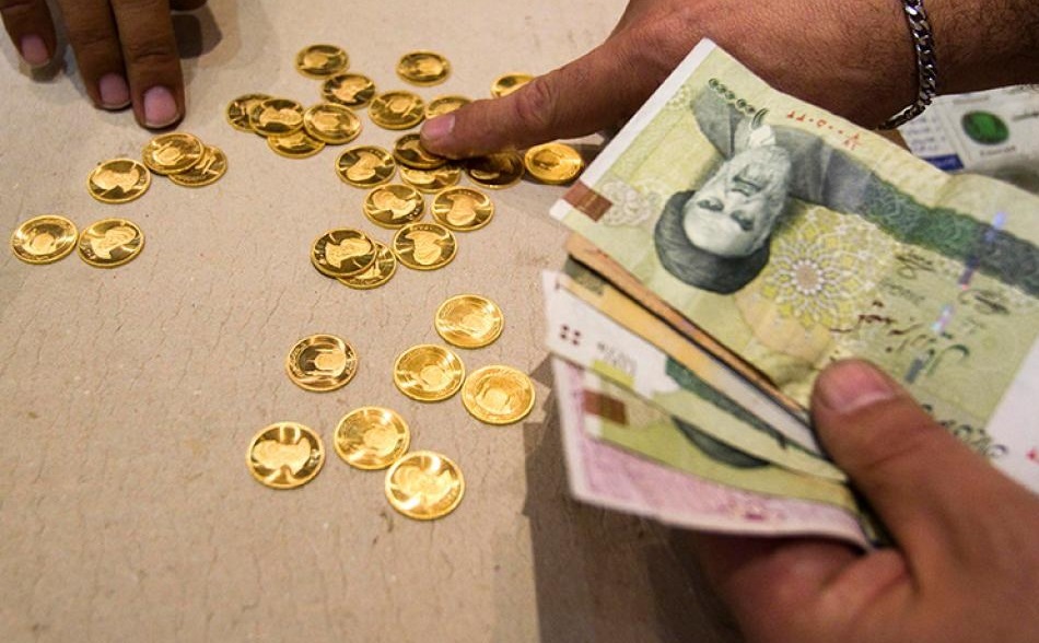 مقایسه پاداش پایان سال کارمندان با بهای سکه/ ۲۴ سال صبر کنید، یک سکه بخرید! مقایسه پاداش پایان سال کارمندان با بهای سکه/ ۲۴ سال صبر کنید، یک سکه بخرید!