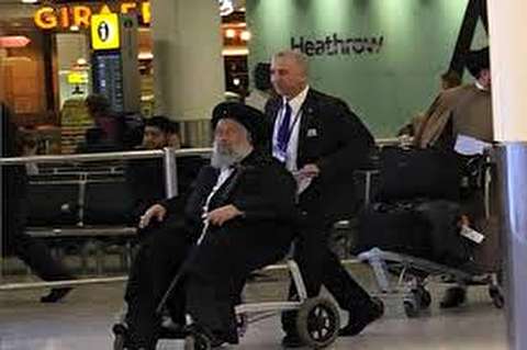 موسوی جزایری در انگلیس معاینه شده است/ هماهنگی سفر امام جمعه اهواز با موسسات غیردولتی بود