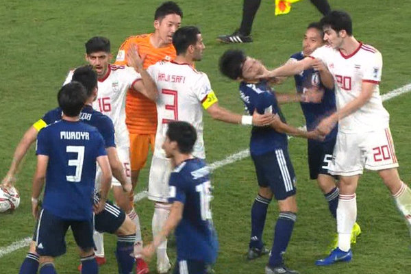 سیلی سردار به صورت حریف!