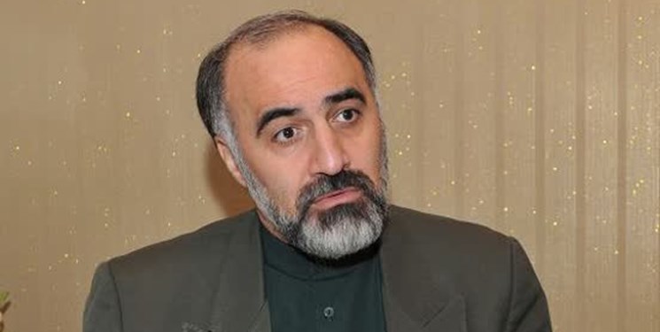 واگذاری تیم‌های فوتبال استقلال و پرسپولیس تا سال 1400 انجام نخواهد شد