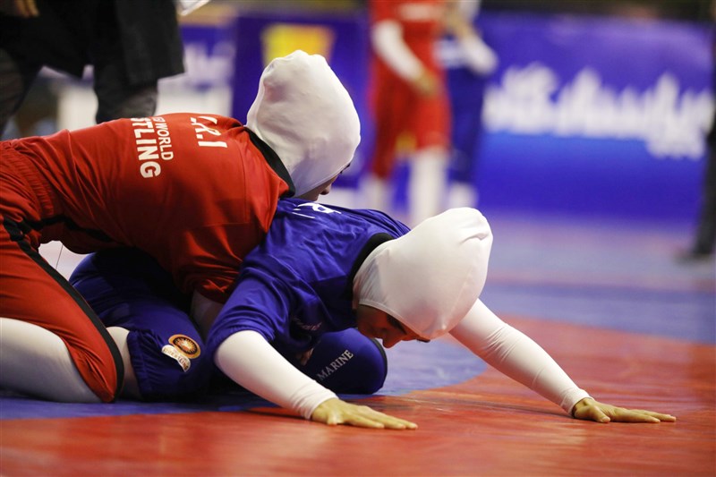 کشتی کلاسیک بانوان بدون تیم ملی، بدون سرمربی