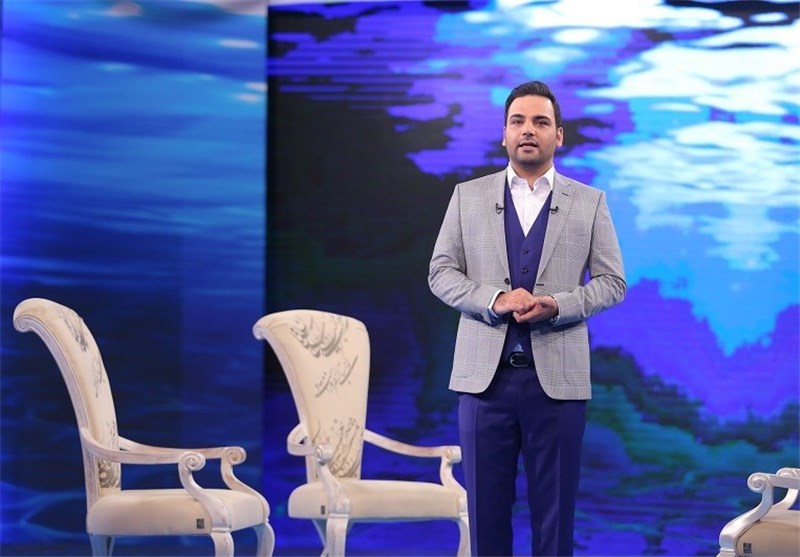 احسان علیخانی مجری ویژه برنامه نوروزی شبکه سه شد احسان علیخانی مجری ویژه برنامه نوروزی شبکه سه شد