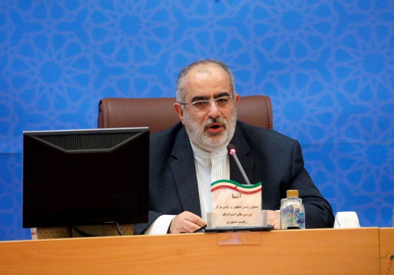 واکنش آشنا به نظرسنجی‌های صدا و سیما