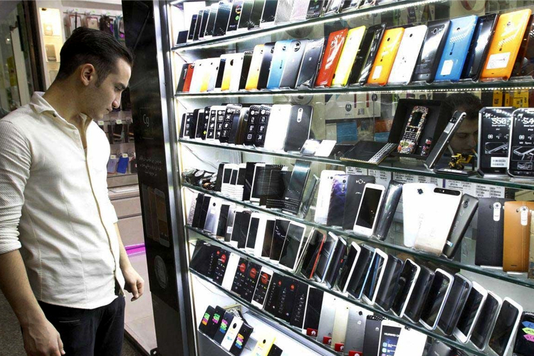 جیره بندی موبایل در بازار/ ادامه افزایش قیمت گوشی