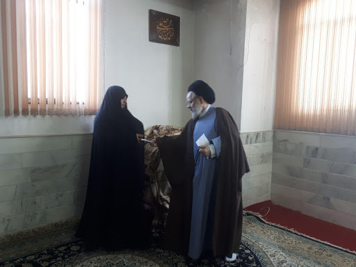 امنيت شيعيان ايران و جهان مرهون خون شهداي مدافع حرم است امنيت شيعيان ايران و جهان مرهون خون شهداي مدافع حرم است