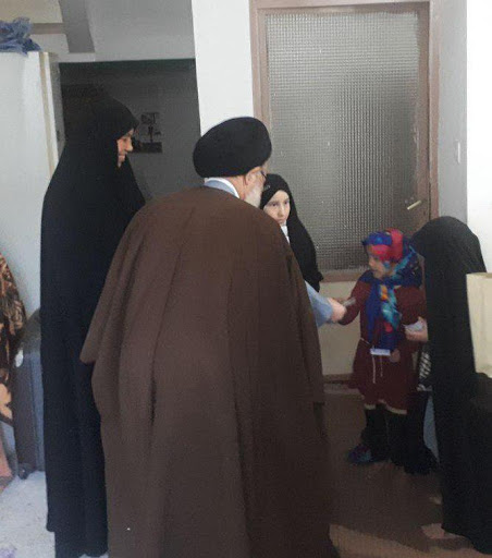 امنيت شيعيان ايران و جهان مرهون خون شهداي مدافع حرم است امنيت شيعيان ايران و جهان مرهون خون شهداي مدافع حرم است