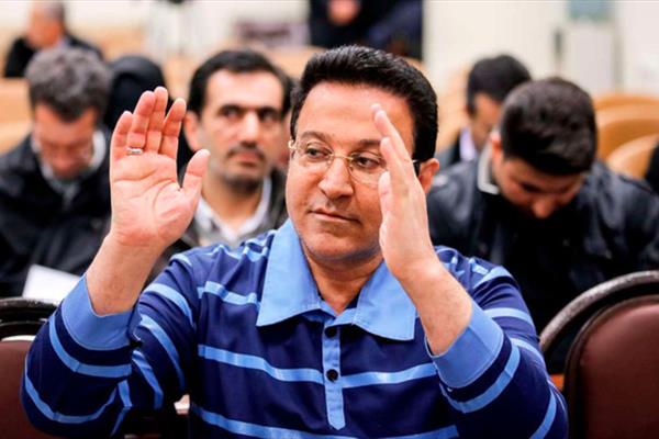 افتتاح حساب بانکی برای کودک ۸ ساله در یک روز/ وقتی می‌گوییم سیستم بانکی کشور «فشل» است یعنی چه؟