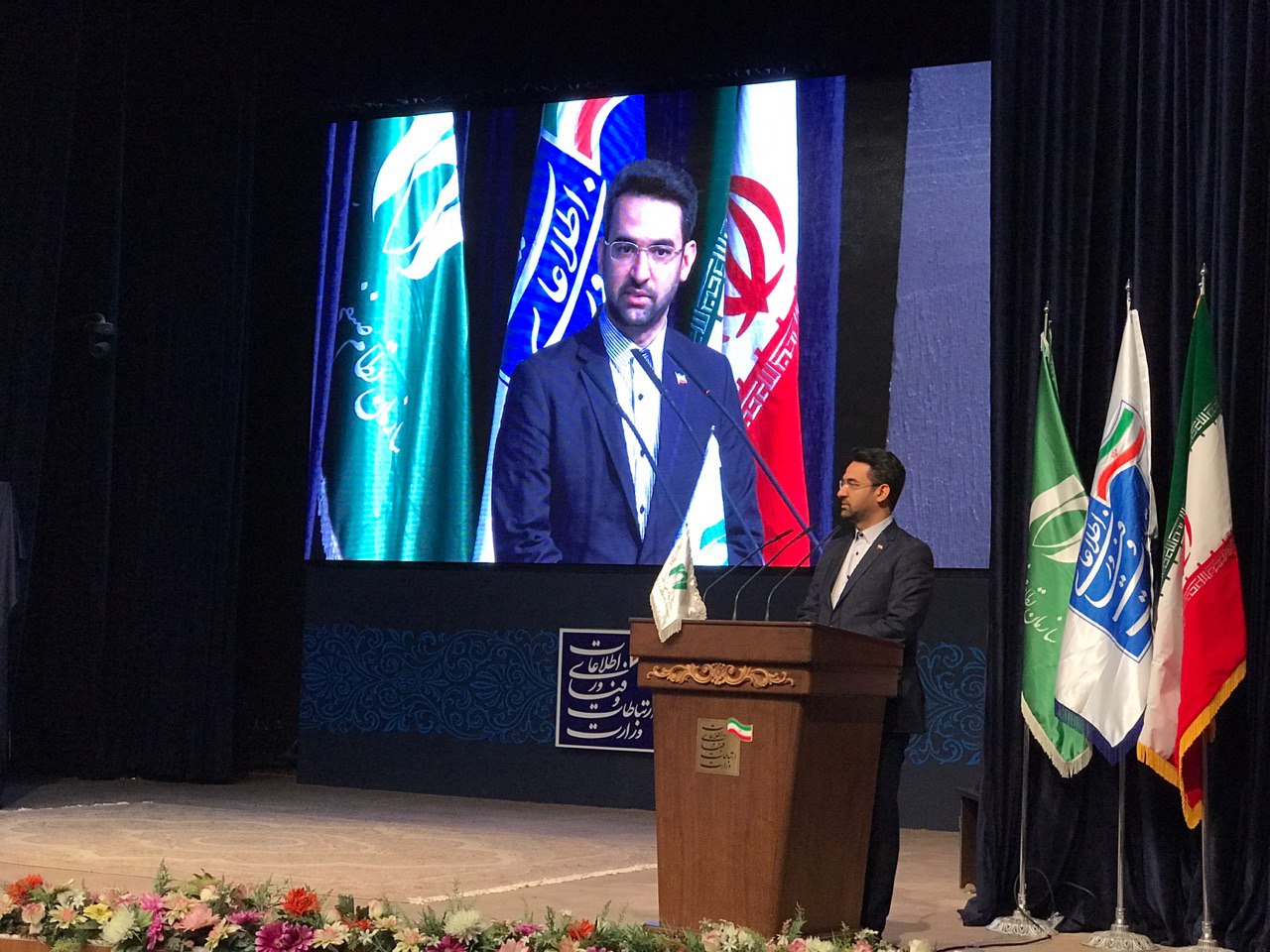 از رشد کاریکاتوری ستارهمربعها تا خداحافظی با اپل از رشد کاریکاتوری ستارهمربعها تا خداحافظی با اپل