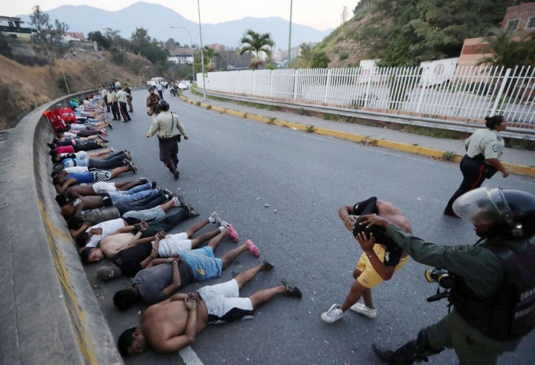 بازداشت سارقان پس از قطعی برق در ونزوئلا