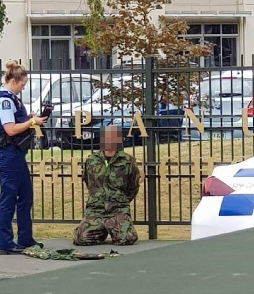 نخست وزیر نیوزیلند خبر داد:قربانیان حمله تروریستی ۴۰ نفر شدند