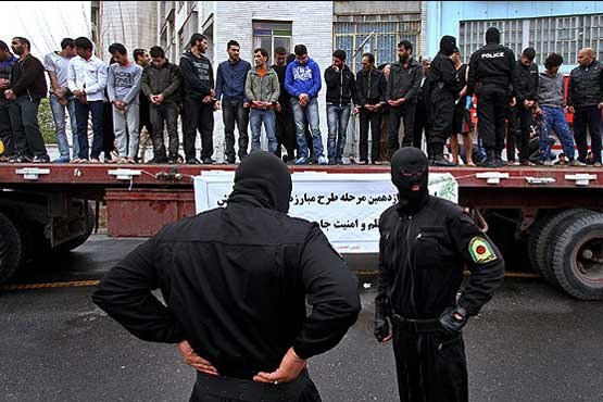 ثبت اطلاعات اراذل و اوباش در بانک اطلاعاتی پلیس