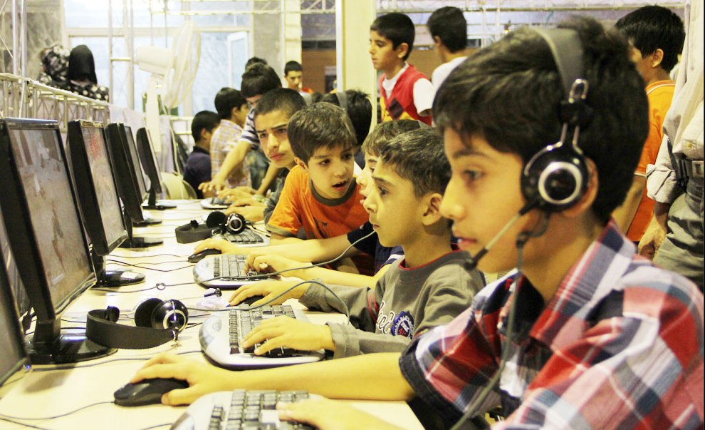 کودکان ایرانی ۱۳ میلیون ساعت در روز سرگرم بازی‌های رایانه‌ای هستند