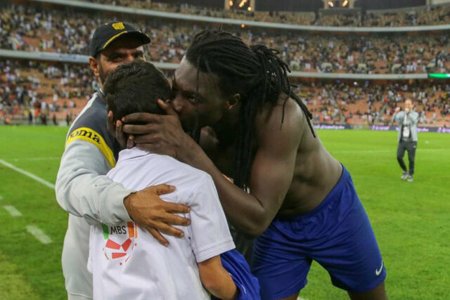 شادی گل عجیب گومز باعث وحشت یک کودک شد! +تصاویر