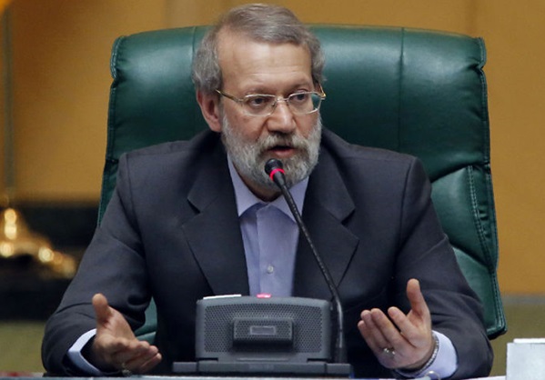 ارسال پیامک تهدیدآمیز به نمایندگان ادامه دارد/ لاریجانی: وزارت اطلاعات موضوع را پیگیری کند