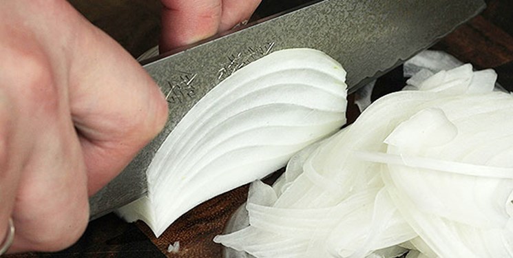 سالانه 16 کیلو پیاز بخورید تا سرطان نگیرید