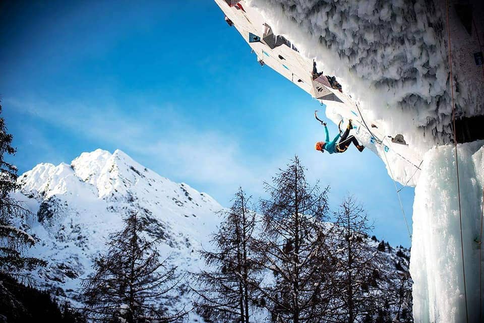 ایران دومین کشور دنیا در یخ نوردی است؛ جام جهانی را اینجا برگزار کنید! / با دو فرزند هم می‌توان قهرمان جهان شد