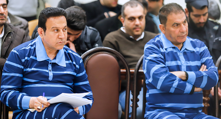 حسین هدایتی: نمایندهام زمینها را میدید و میگفت حاج آقا خوبه بخر!/ مصوبات بانکی پیش از تایید به ویلای متهم ارسال شده است حسین هدایتی: نمایندهام زمینها را میدید و میگفت حاج آقا خوبه بخر!/ مصوبات بانکی پیش از تایید به ویلای متهم ارسال شده است