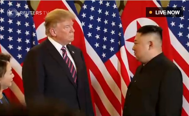 ترامپ: از مسیر منتهی به خلع تسلیحات هستهای عقبنشینی نمیکنم/ کیم: امیدوارم به نتیجهای برسیم که همه از آن راضی باشند ترامپ: از مسیر منتهی به خلع تسلیحات هستهای عقبنشینی نمیکنم/ کیم: امیدوارم به نتیجهای برسیم که همه از آن راضی باشند