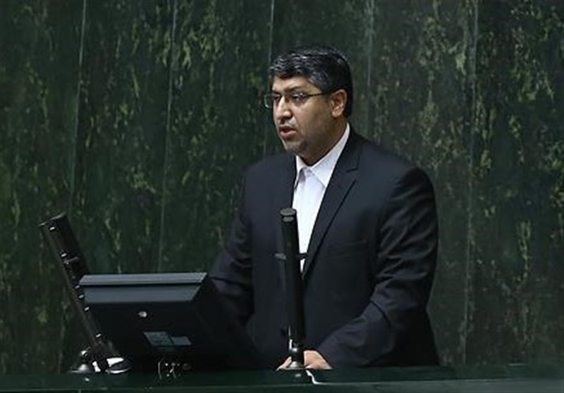 درخواست یک نماینده برای برخورد قاطع با مفسدان اقتصادی