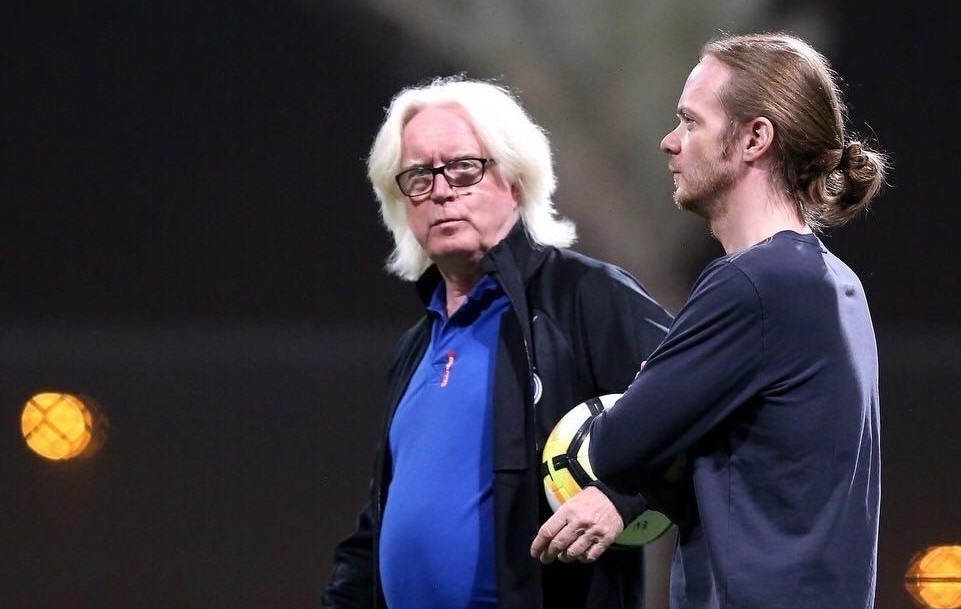 شفر جاسوس را بیرون کرد! شفر جاسوس را بیرون کرد!