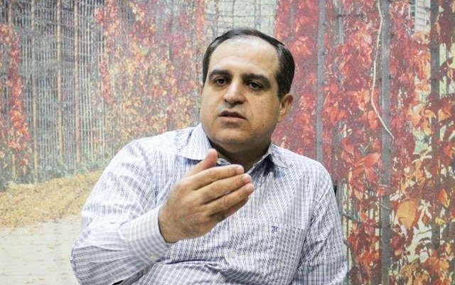 بدون هیچ حرفی من را به سلول انفرادی بردند بدون هیچ حرفی من را به سلول انفرادی بردند