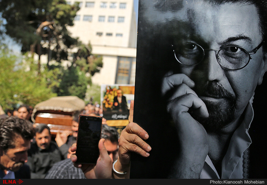 برگزاری مراسم تشییع پیکر چشم‌آذر +عکس