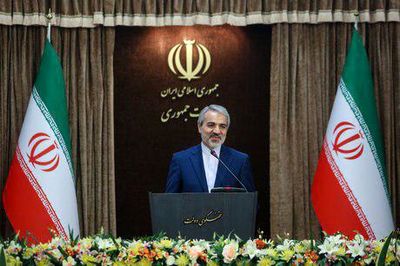 معامله با ارز غیر 4200 قاچاق است/ مدیر دوتابعیتی نداریم معامله با ارز غیر 4200 قاچاق است/ مدیر دوتابعیتی نداریم