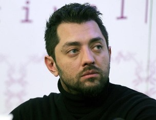 از ناشران اکاذیب صفحه «سربازان گمنام» شکایت می‌کنم