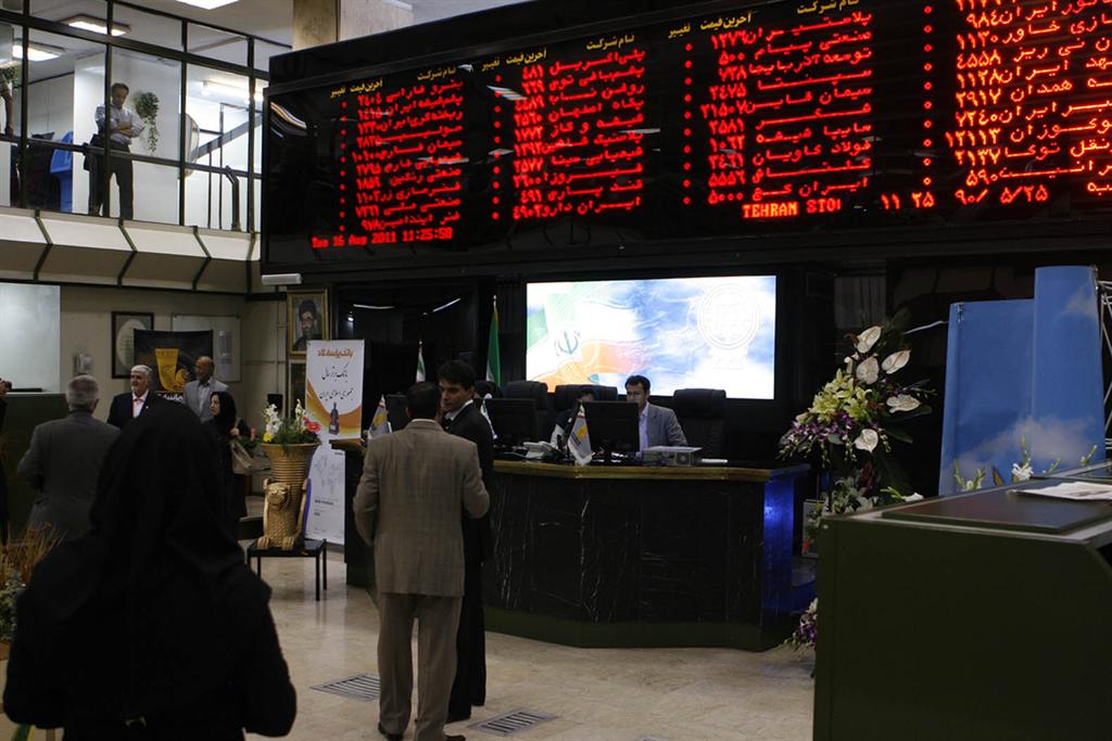 افزایش ۴۲۱ واحدی شاخص کل بورس