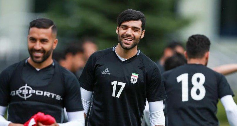 خنده طارمی به شایعه غیبت در بازی بزرگ