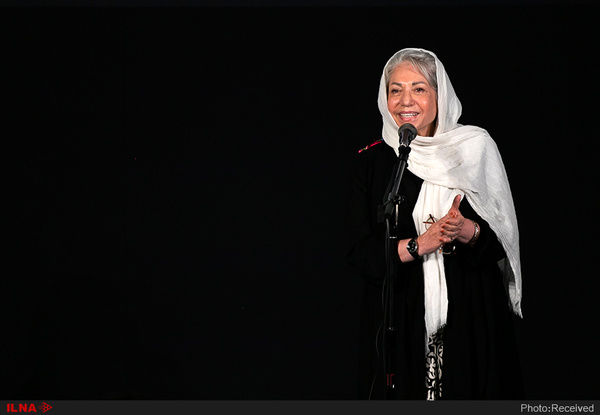 رخشان بنی‌اعتماد در اکران اینترنتی «توران خانم»: امیدوارم آموزش و پرورش از مقاومت در برابر تغییر فاصله بگیرد