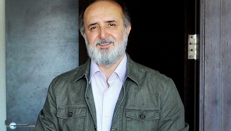 مردم اعتمادی به برنامه های اقتصادی دولت ندارند / دولت و بانک مرکزی هیچ کاری درمقابل رانت نمی توانند انجام دهد