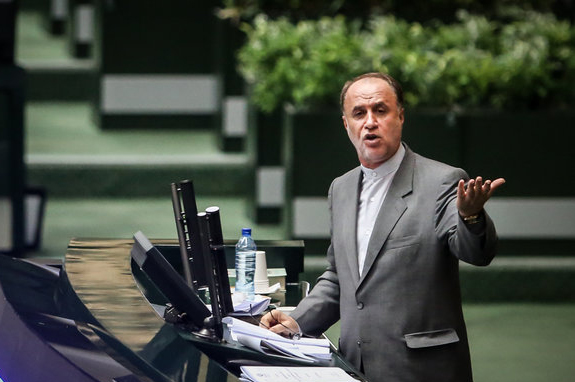 در مورد آتش زدن پرچم در مجلس تذکر داده بودم/ برخی از نمایندگان از روی سلیقه برخی از رفتارها را انجام میدهند در مورد آتش زدن پرچم در مجلس تذکر داده بودم/ برخی از نمایندگان از روی سلیقه برخی از رفتارها را انجام میدهند