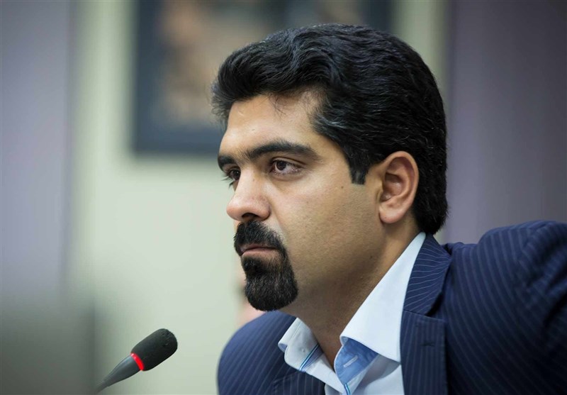 تکلیف سپنتا نیکنام باز هم روشن نشد